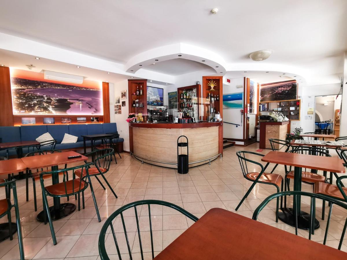 Hotel La Plage Cattolica Ngoại thất bức ảnh